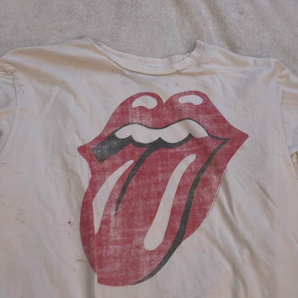 White T-shirt